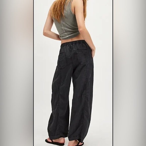 FREE PEOPLE BLACK SYLVIE BARREL PANTS Size Large - Picture 2 of 8